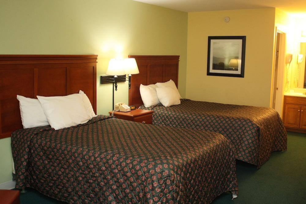 Red Roof Inn Staunton Esterno foto